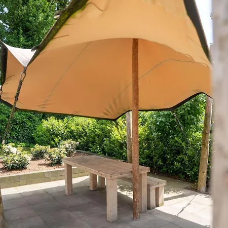 Kingfisher - Modern With Community Swimming Pool - Veluwe National Park Apartment Voorthuizen