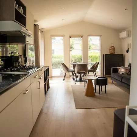 Kingfisher - Modern With Community Swimming Pool - Veluwe National Park Apartment